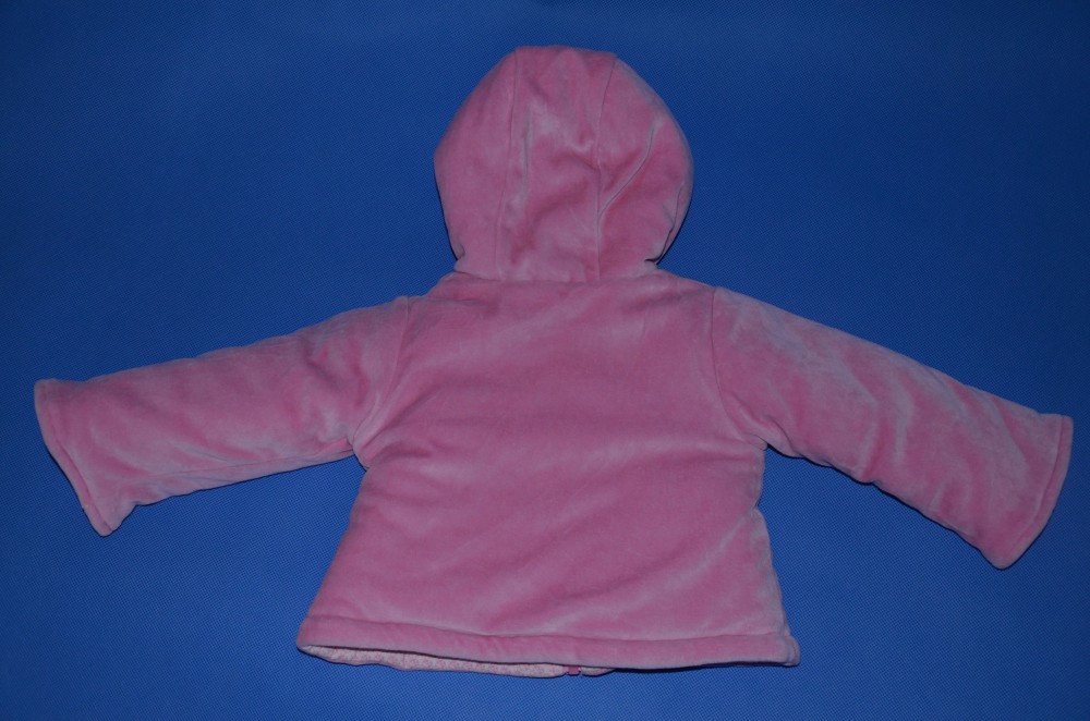 RÓŻOWA KURTECZKA ROZM. 56 CM